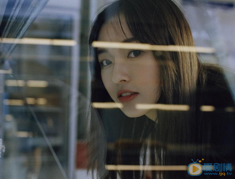 黄恩茹制服写真 黄恩茹高清写真_黄恩茹高清剧照