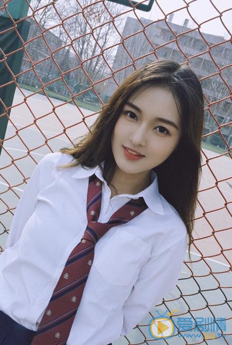 黄恩茹制服写真 黄恩茹高清写真_黄恩茹高清剧照