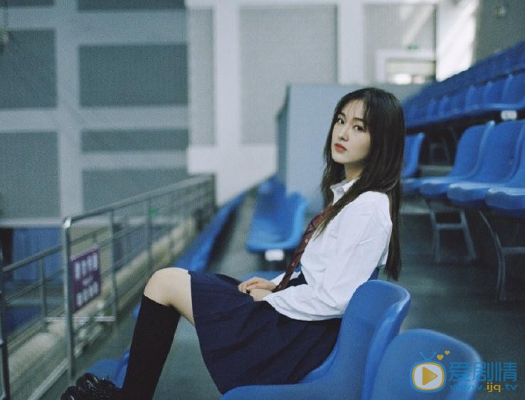 黄恩茹制服写真 黄恩茹高清写真_黄恩茹高清剧照