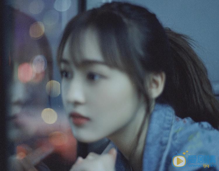 黄恩茹黑白写真 黄恩茹高清写真_黄恩茹高清剧照