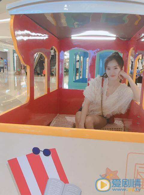 青钰雯生活照 青钰雯高清写真_青钰雯高清剧照