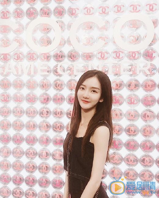 青钰雯生活照 青钰雯高清写真_青钰雯高清剧照