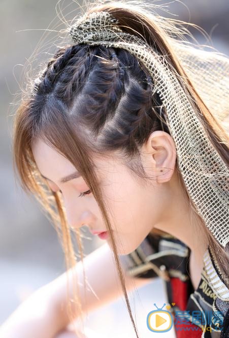 青钰雯cos写真 青钰雯高清写真_青钰雯高清剧照