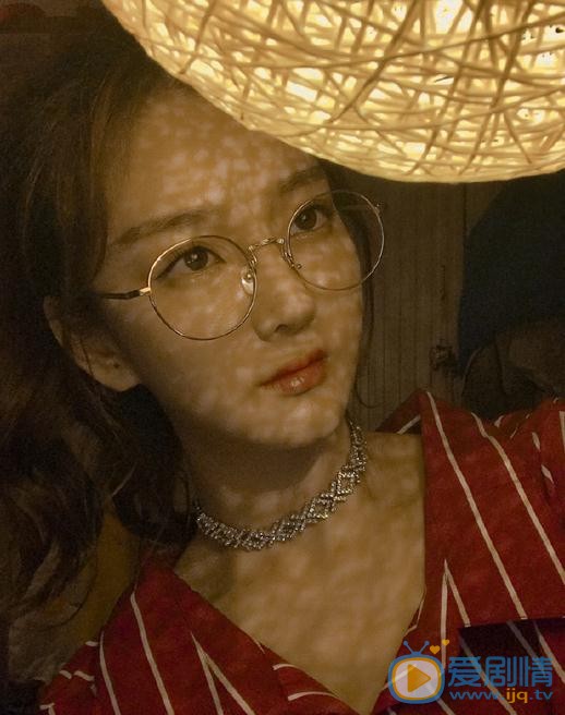 青钰雯生活照 青钰雯高清写真_青钰雯高清剧照