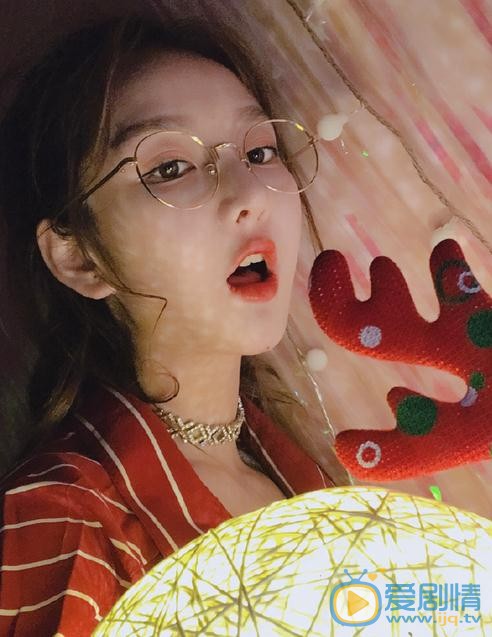 青钰雯生活照 青钰雯高清写真_青钰雯高清剧照