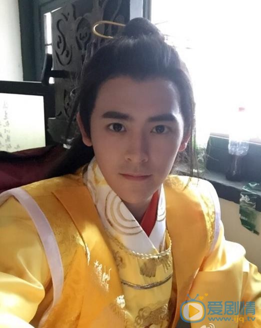 李欣泽片场照 李欣泽高清写真_李欣泽高清剧照
