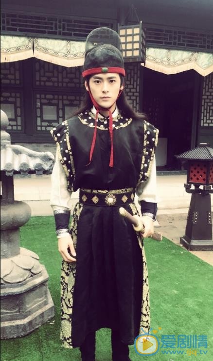 李欣泽片场照 李欣泽高清写真_李欣泽高清剧照