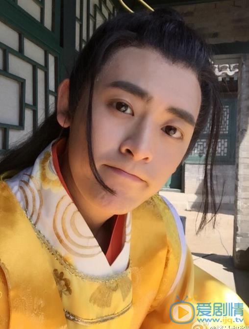 李欣泽片场照 李欣泽高清写真_李欣泽高清剧照