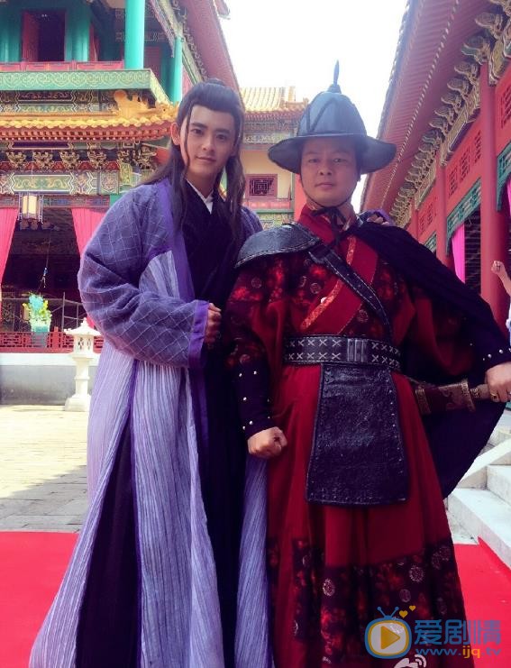 李欣泽片场照 李欣泽高清写真_李欣泽高清剧照