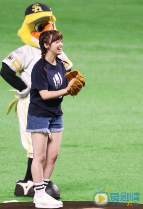 桥本环奈棒球照 桥本环奈高清写真_桥本环奈高清剧照