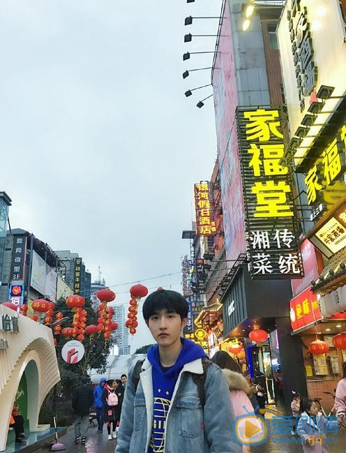 熊奥博生活照 熊奥博高清写真_熊奥博高清剧照