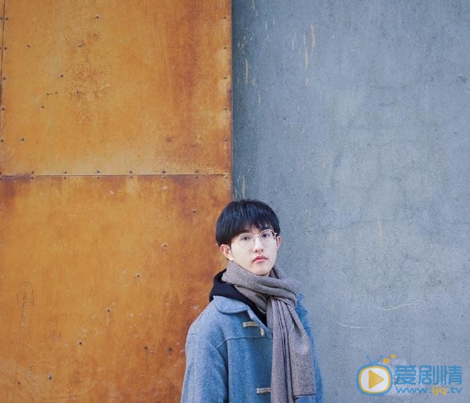 熊奥博生活照 熊奥博高清写真_熊奥博高清剧照