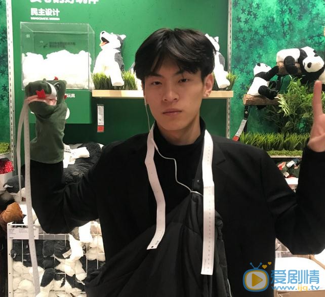 泮家豪生活照 泮家豪高清写真_泮家豪高清剧照