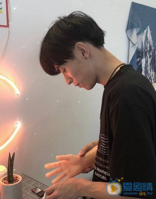 泮家豪生活照 泮家豪高清写真_泮家豪高清剧照