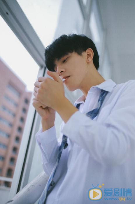 泮家豪制服写真 泮家豪高清写真_泮家豪高清剧照