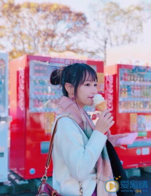 余姿昀生活照