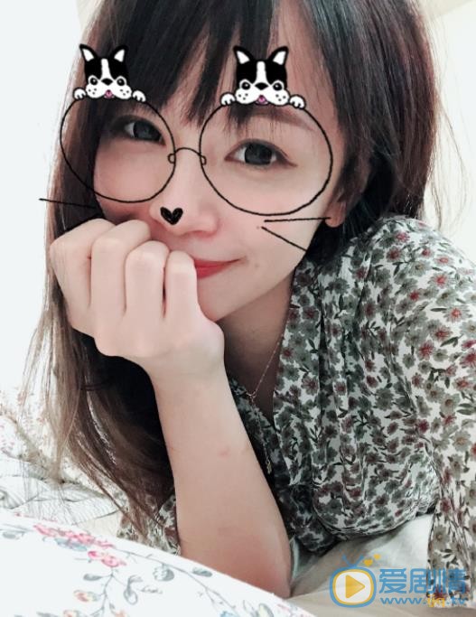 余姿昀自拍照 余姿昀高清写真_余姿昀高清剧照