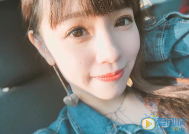 余姿昀自拍照 余姿昀高清写真_余姿昀高清剧照