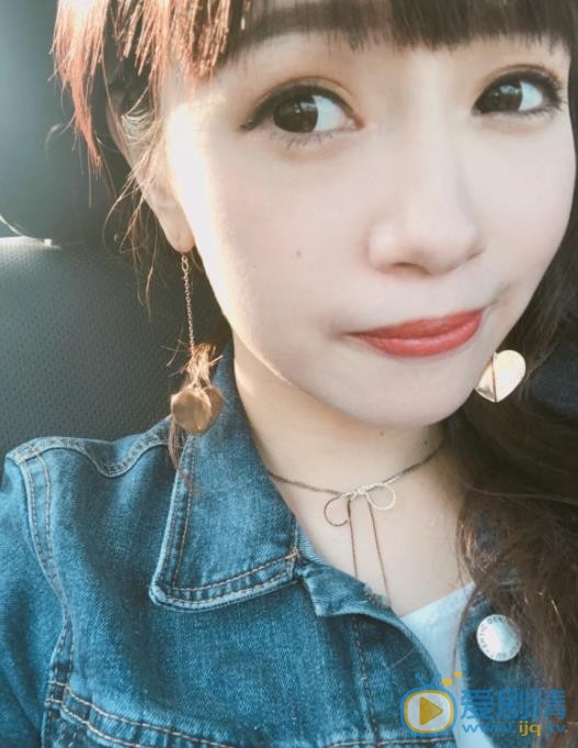 余姿昀自拍照 余姿昀高清写真_余姿昀高清剧照