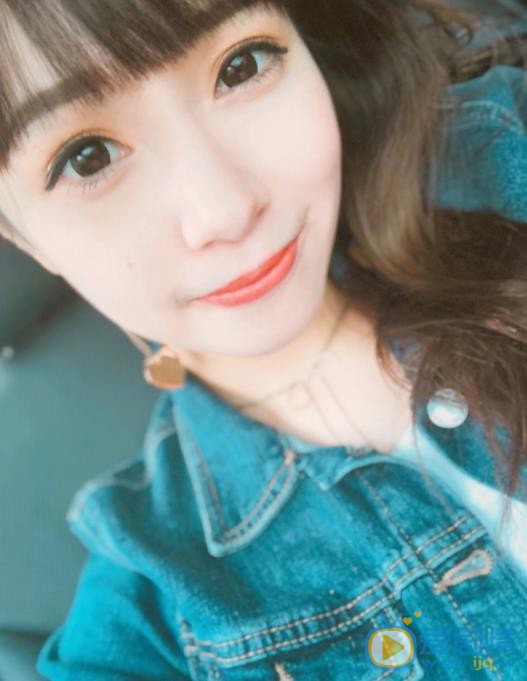 余姿昀自拍照 余姿昀高清写真_余姿昀高清剧照