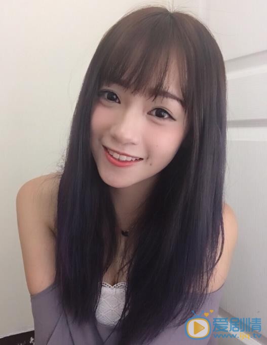 余姿昀自拍照 余姿昀高清写真_余姿昀高清剧照