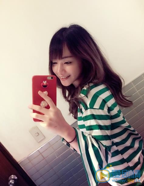 余姿昀自拍照 余姿昀高清写真_余姿昀高清剧照