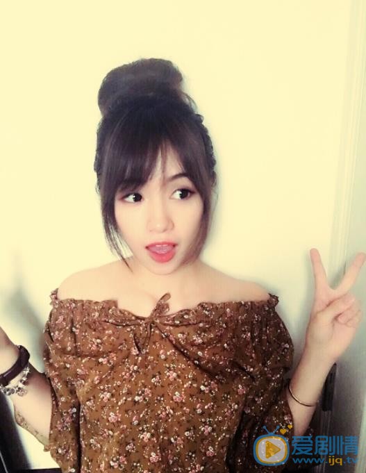 余姿昀自拍照 余姿昀高清写真_余姿昀高清剧照