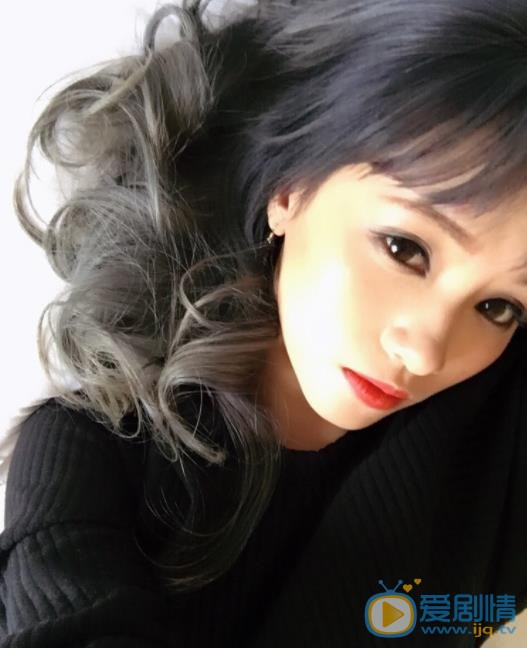 余姿昀自拍照 余姿昀高清写真_余姿昀高清剧照