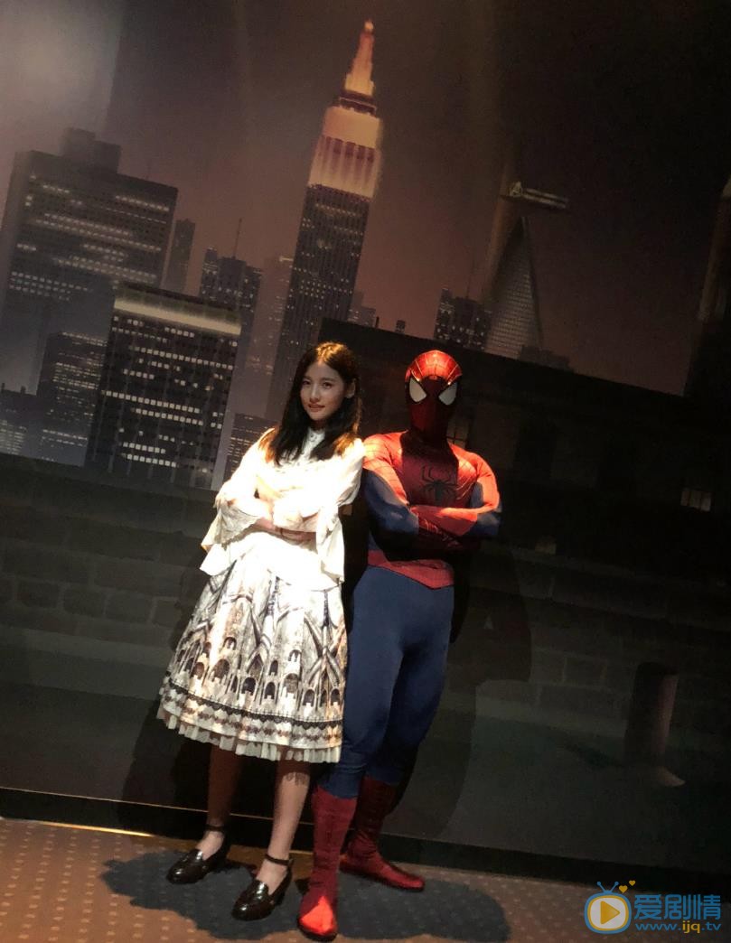 赵粤迪士尼乐园旅游照 赵粤高清写真_赵粤高清剧照