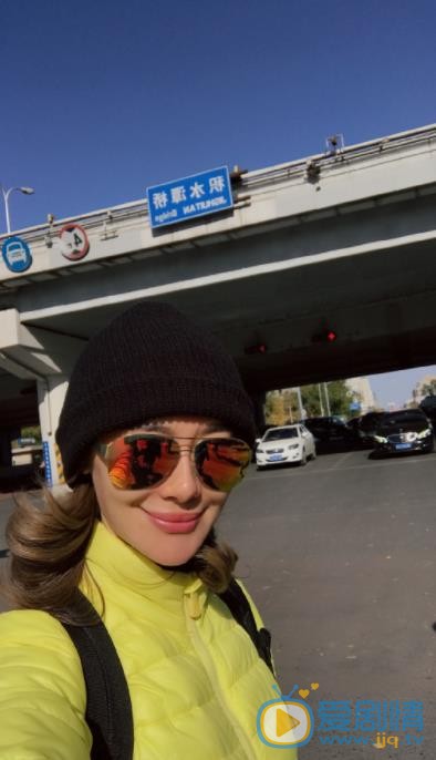 爱戴自拍照 爱戴高清写真_爱戴高清剧照