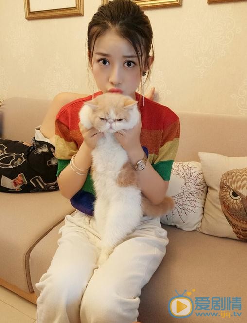 余梦寒生活照 余梦寒高清写真_余梦寒高清剧照