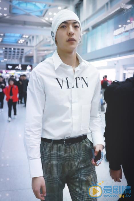 卜凡机场照 卜凡高清写真_卜凡高清剧照