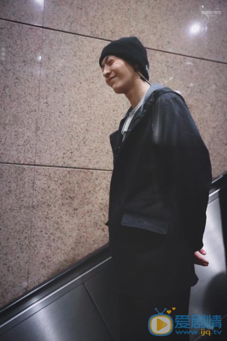 卜凡机场照 卜凡高清写真_卜凡高清剧照