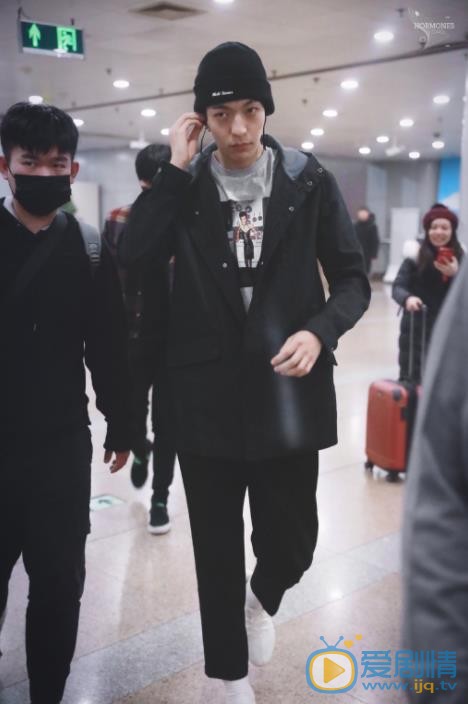 卜凡机场照 卜凡高清写真_卜凡高清剧照