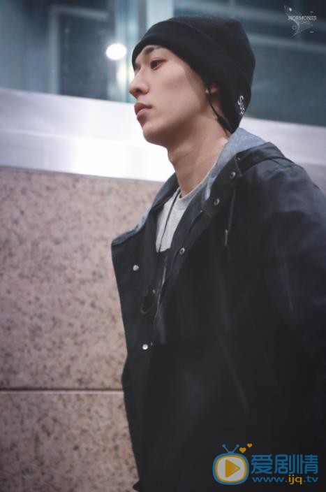 卜凡机场照 卜凡高清写真_卜凡高清剧照