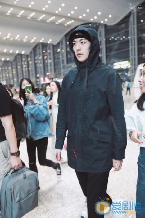 卜凡机场照 卜凡高清写真_卜凡高清剧照