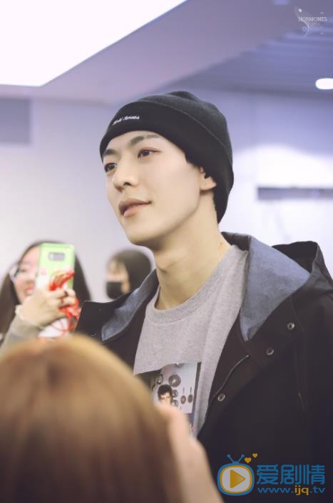 卜凡机场照 卜凡高清写真_卜凡高清剧照