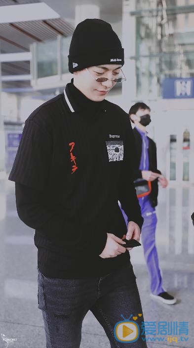 卜凡机场照 卜凡高清写真_卜凡高清剧照