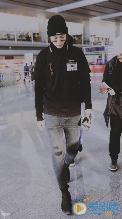 卜凡机场照 卜凡高清写真_卜凡高清剧照