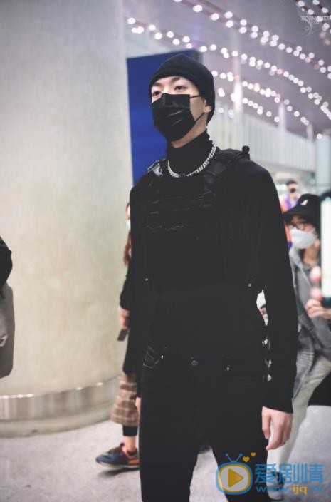 卜凡机场照 卜凡高清写真_卜凡高清剧照