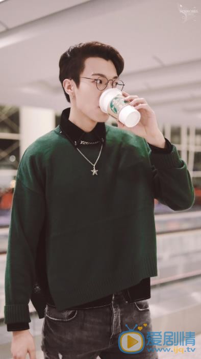 卜凡机场照 卜凡高清写真_卜凡高清剧照