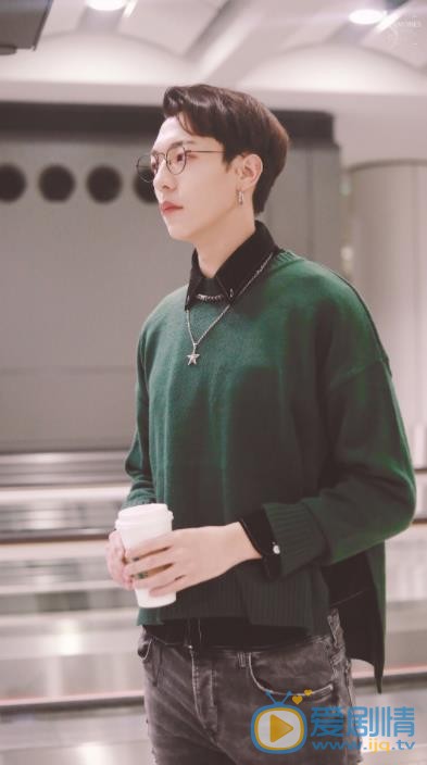 卜凡机场照 卜凡高清写真_卜凡高清剧照