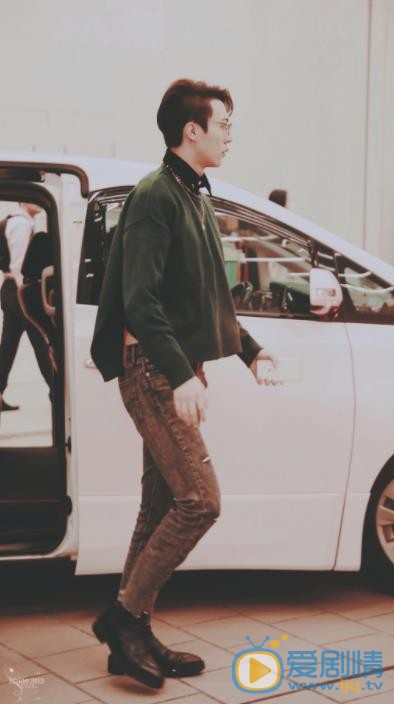 卜凡机场照 卜凡高清写真_卜凡高清剧照