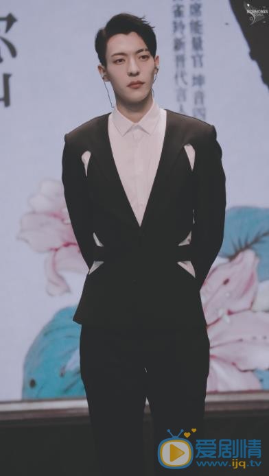 卜凡演出照 卜凡高清写真_卜凡高清剧照