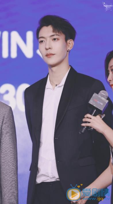 卜凡演出照 卜凡高清写真_卜凡高清剧照