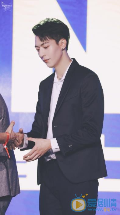 卜凡演出照 卜凡高清写真_卜凡高清剧照