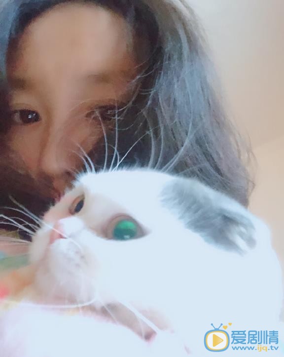 康璐洁生活照 康璐洁高清写真_康璐洁高清剧照