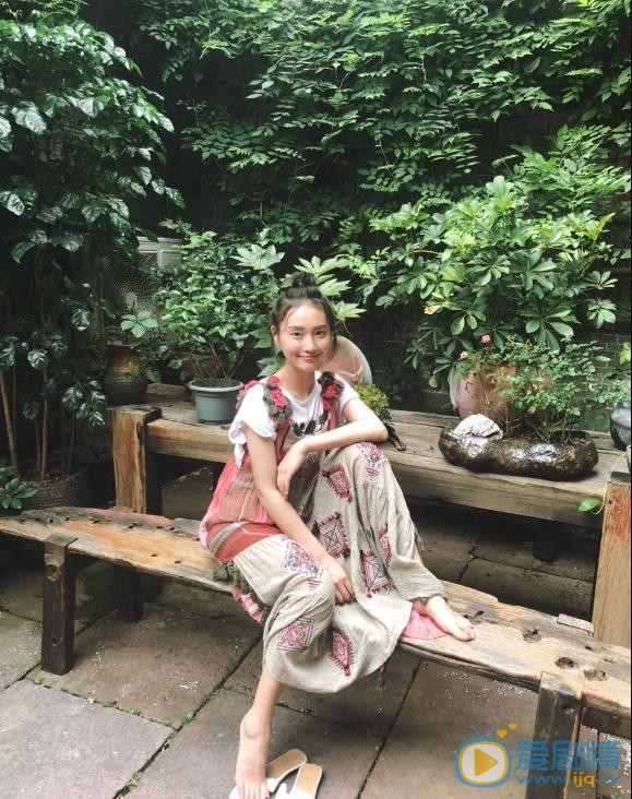 康璐洁街拍大片 康璐洁高清写真_康璐洁高清剧照