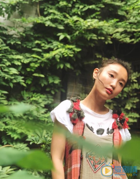 康璐洁街拍大片 康璐洁高清写真_康璐洁高清剧照