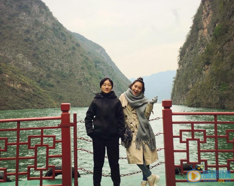 康璐洁户外旅行照 康璐洁高清写真_康璐洁高清剧照
